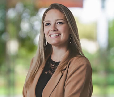 Jillian Baucom — equipo de abogados de inmigración Florida Vasquez Law Firm