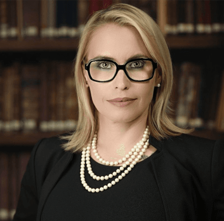 Kelly Vega — equipo de abogados de inmigración Florida Vasquez Law Firm